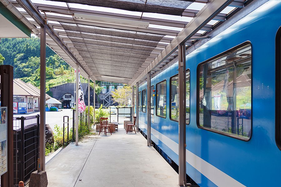 青電車 無料休憩所